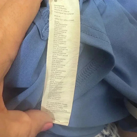 Fabletics blue long sleeve tie sleeve top size large - Picture 10 of 11